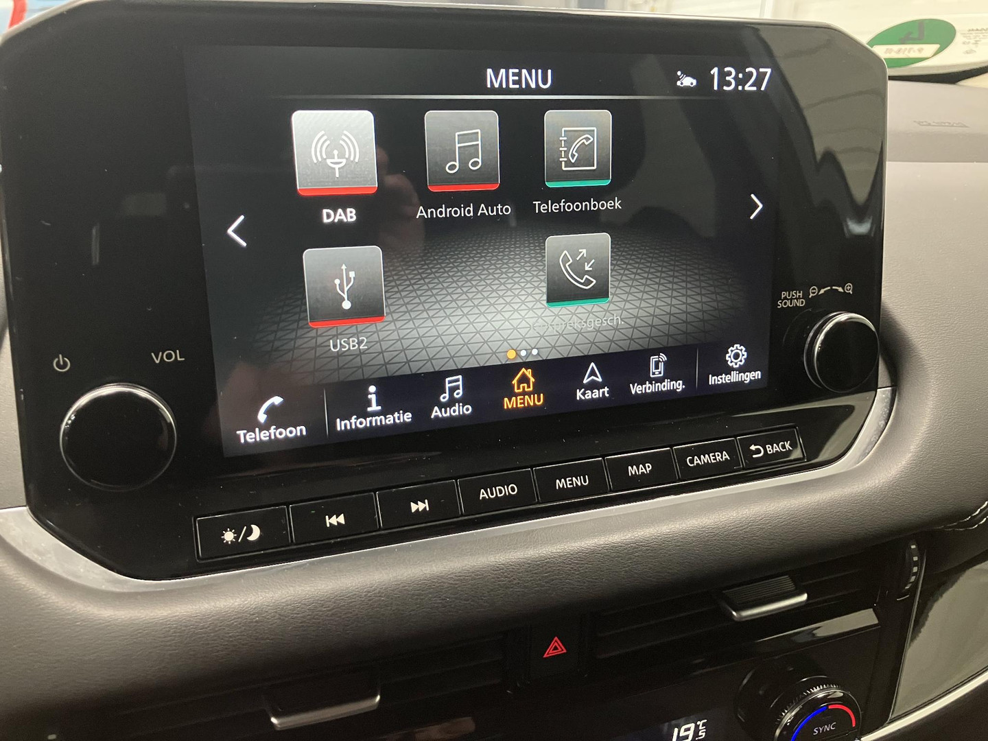 Nissan Nissan