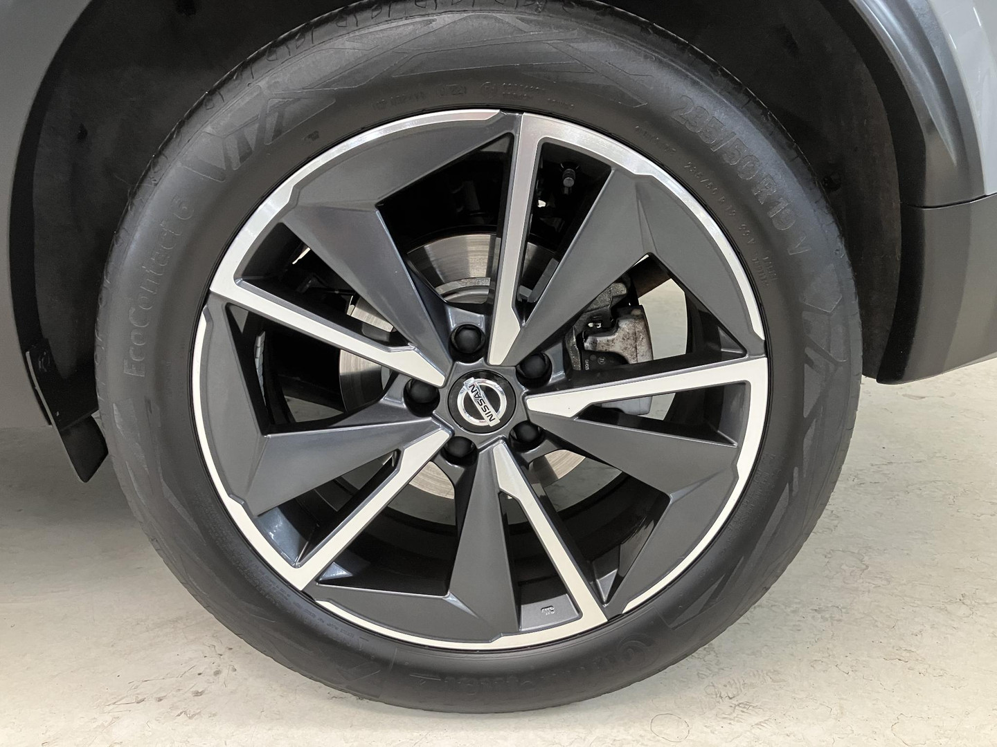 Nissan Nissan