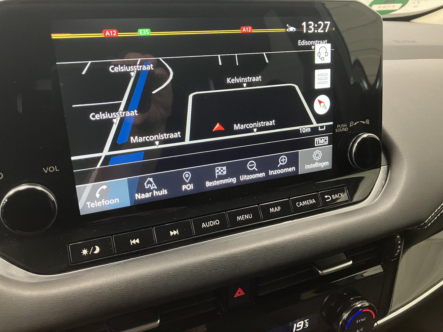 Nissan Nissan