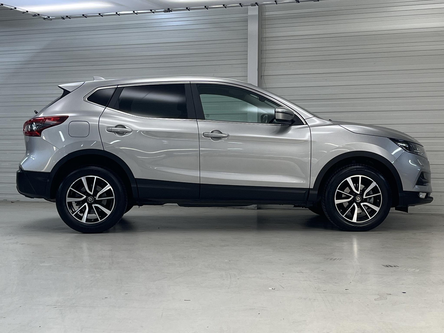 Nissan Nissan