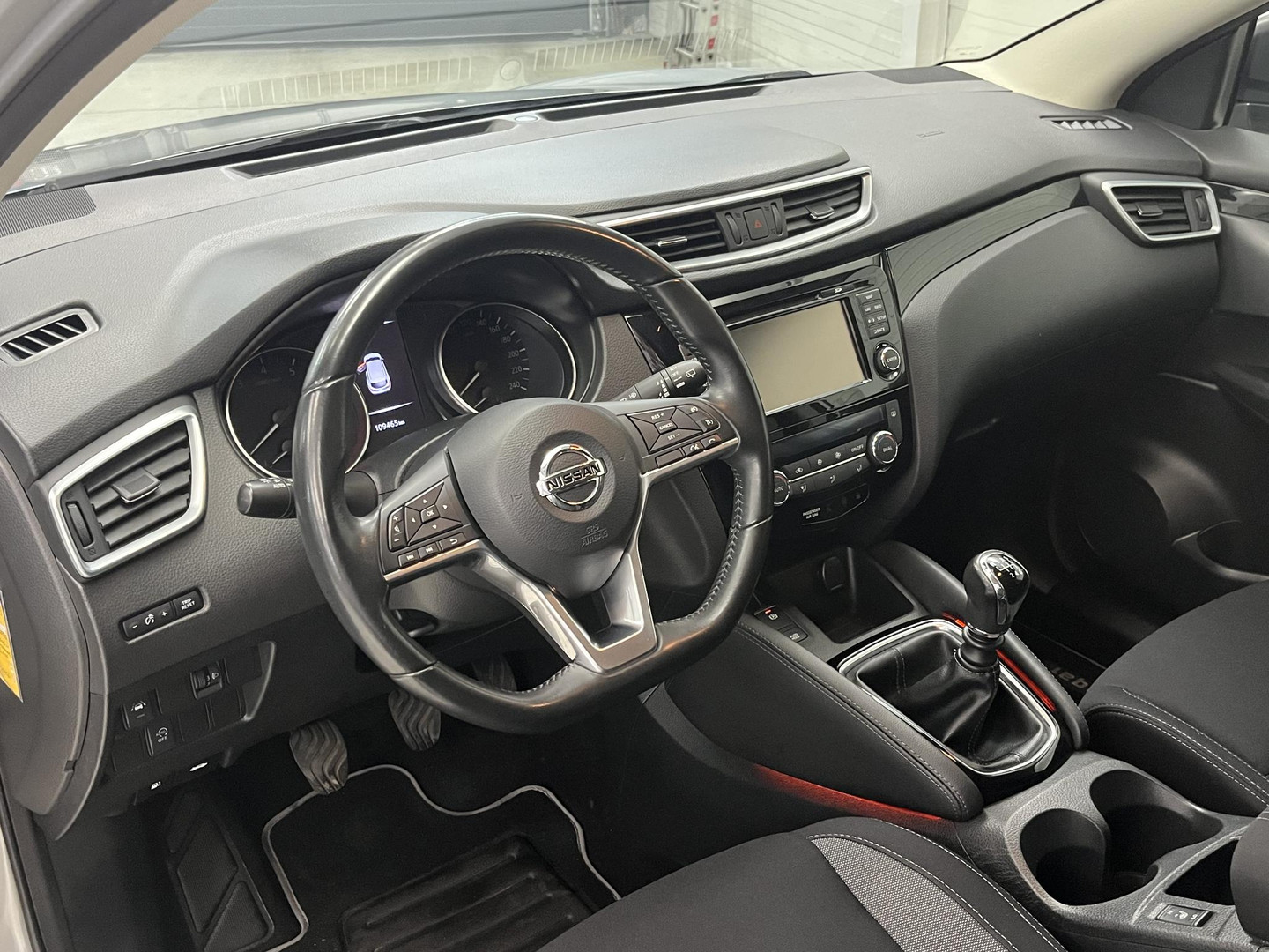 Nissan Nissan