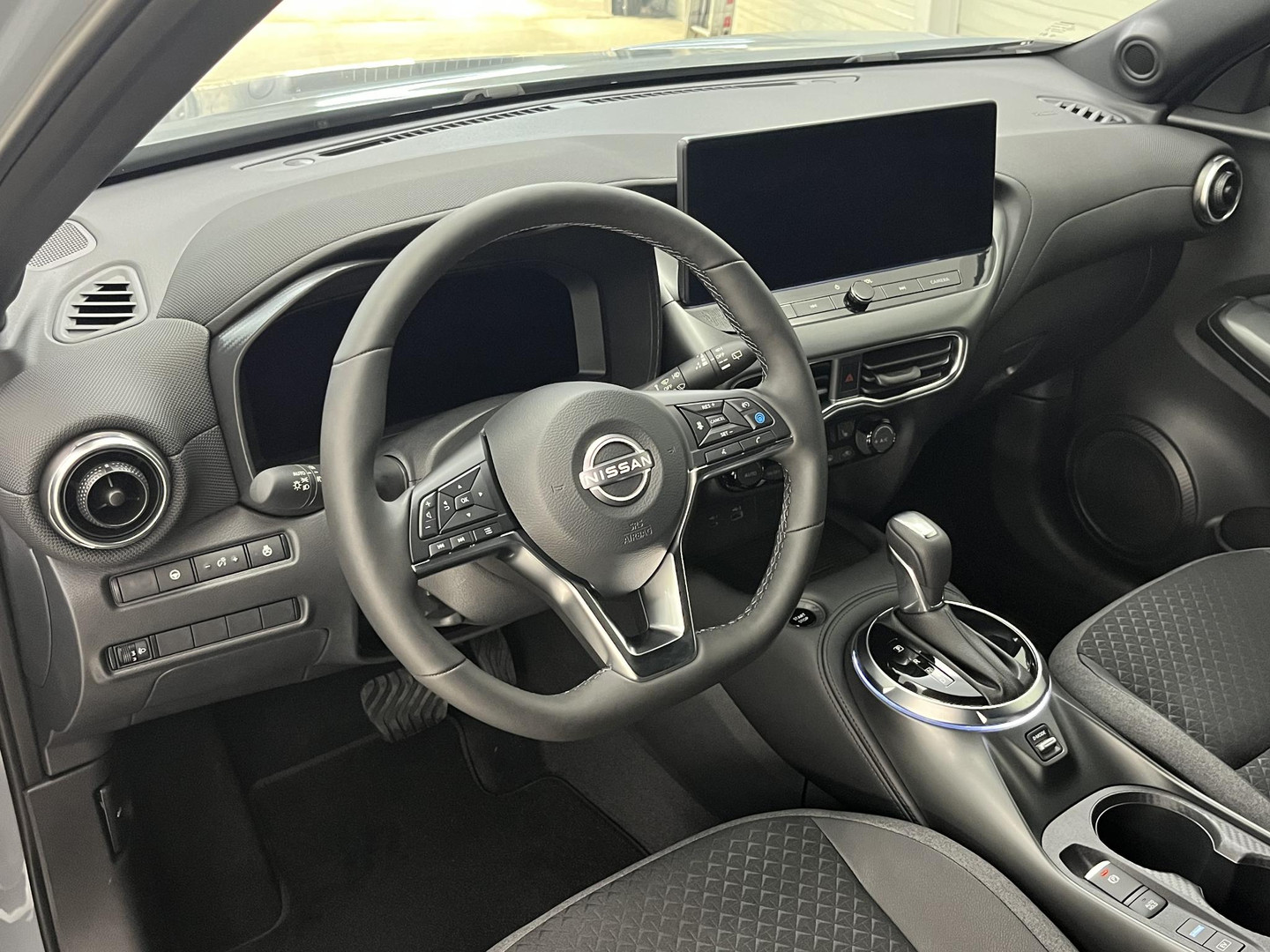 Nissan Nissan