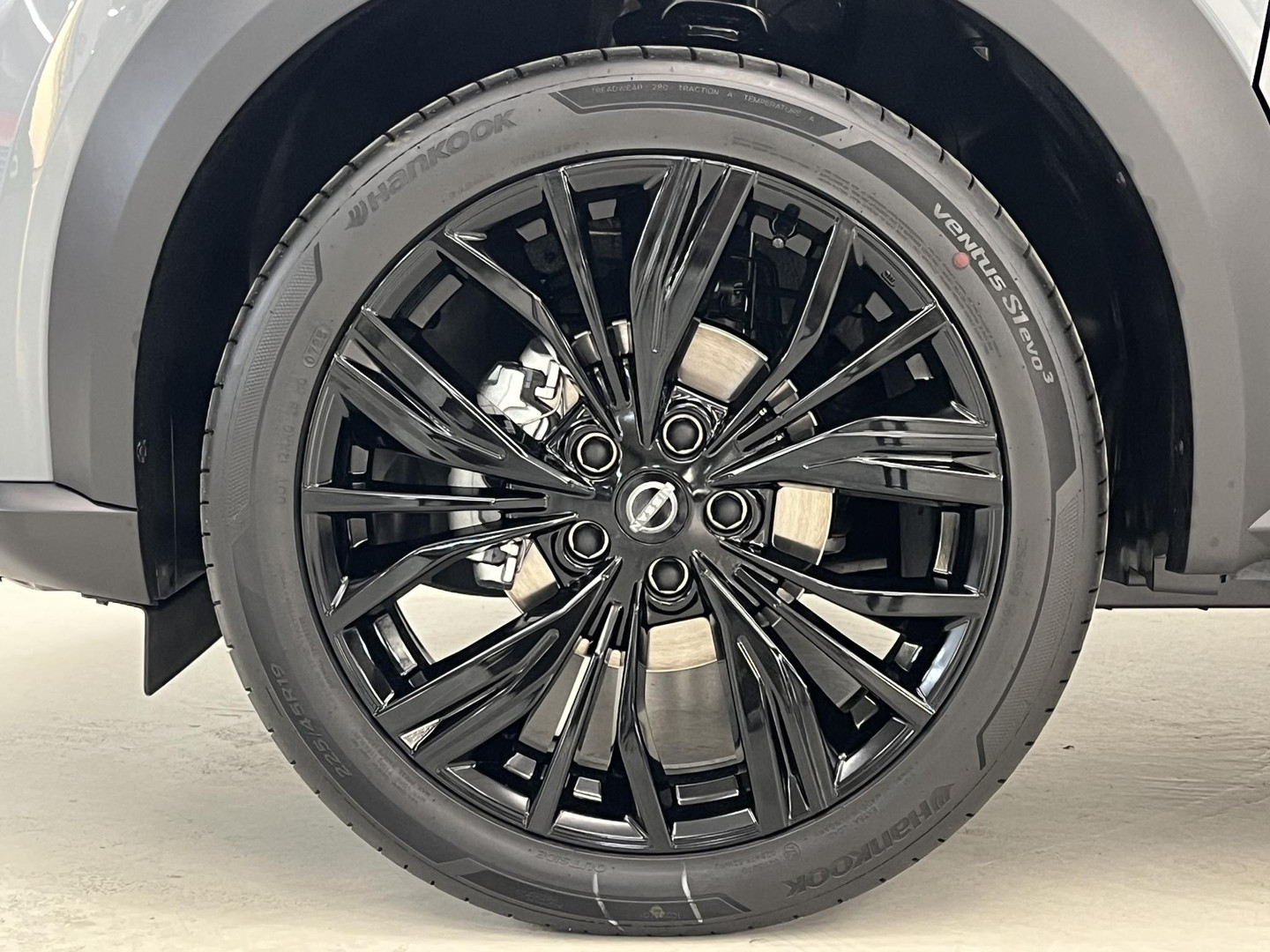 Nissan Nissan