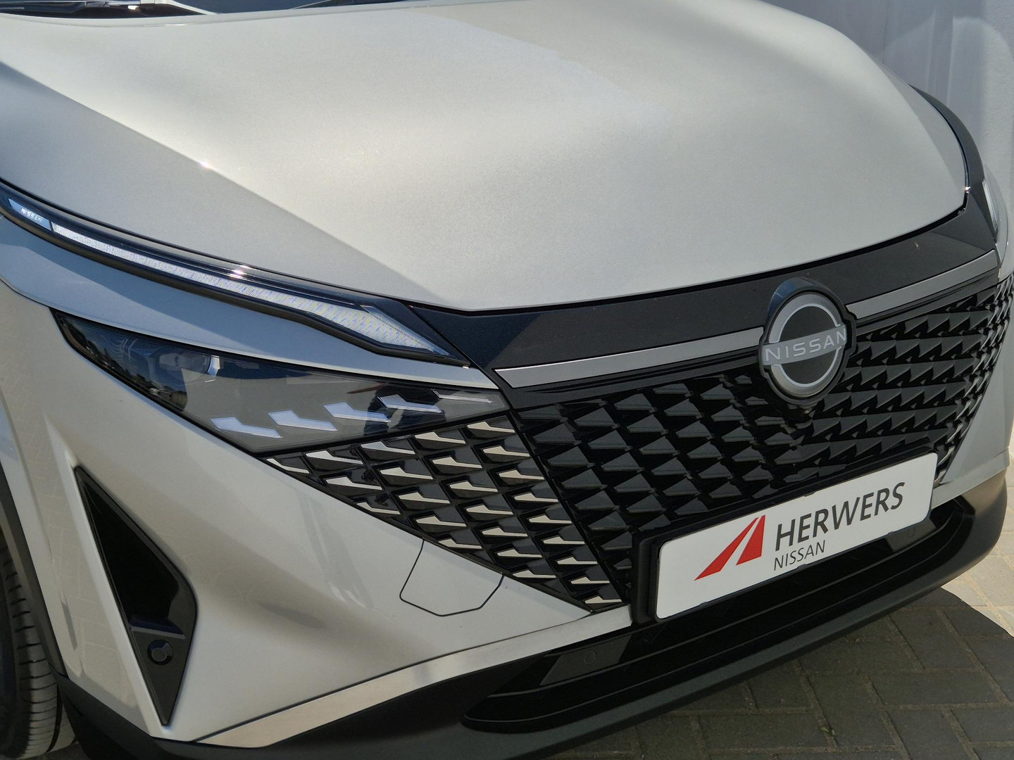 Nissan Nissan