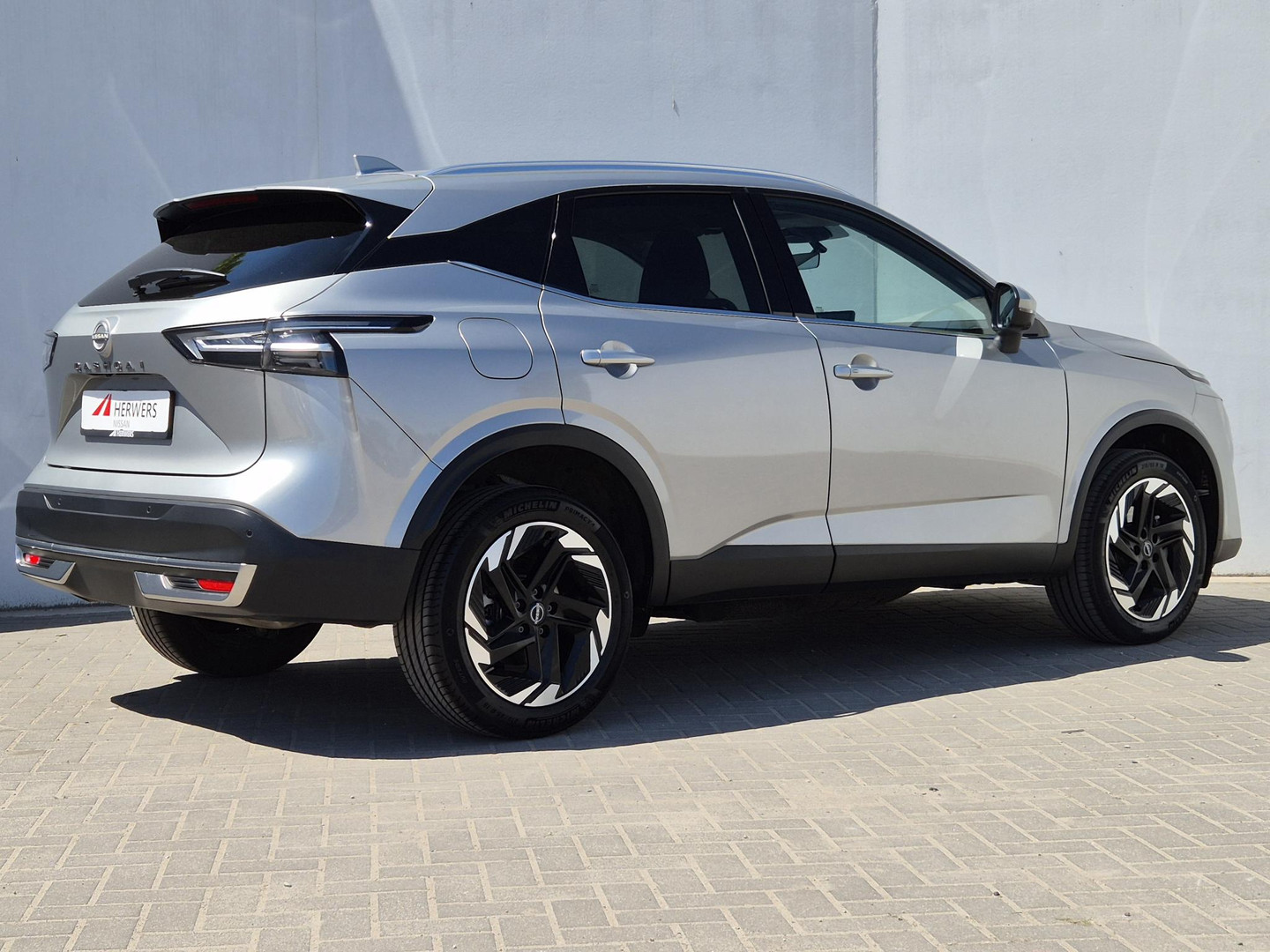 Nissan Nissan