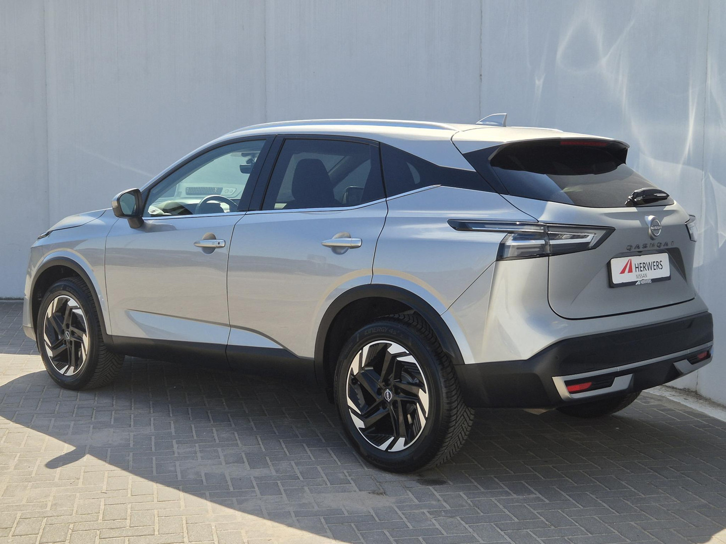 Nissan Nissan