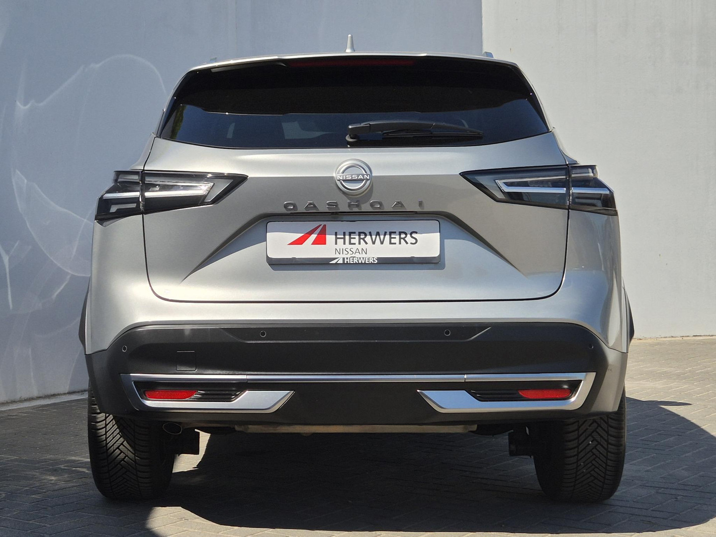 Nissan Nissan