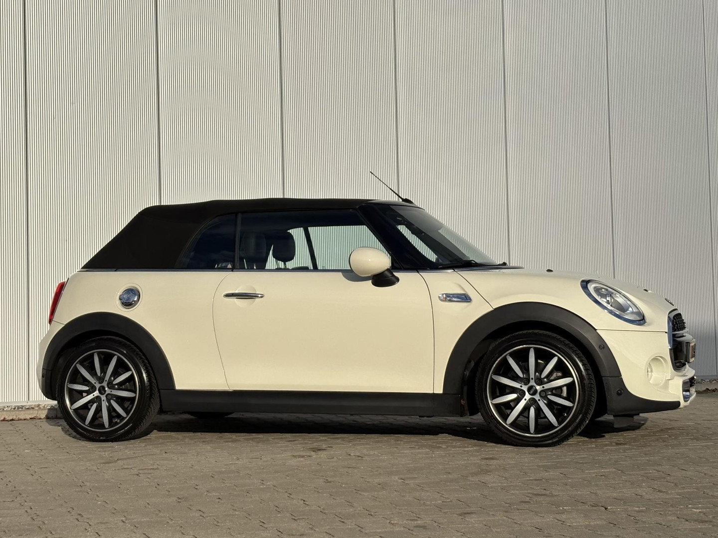 MINI