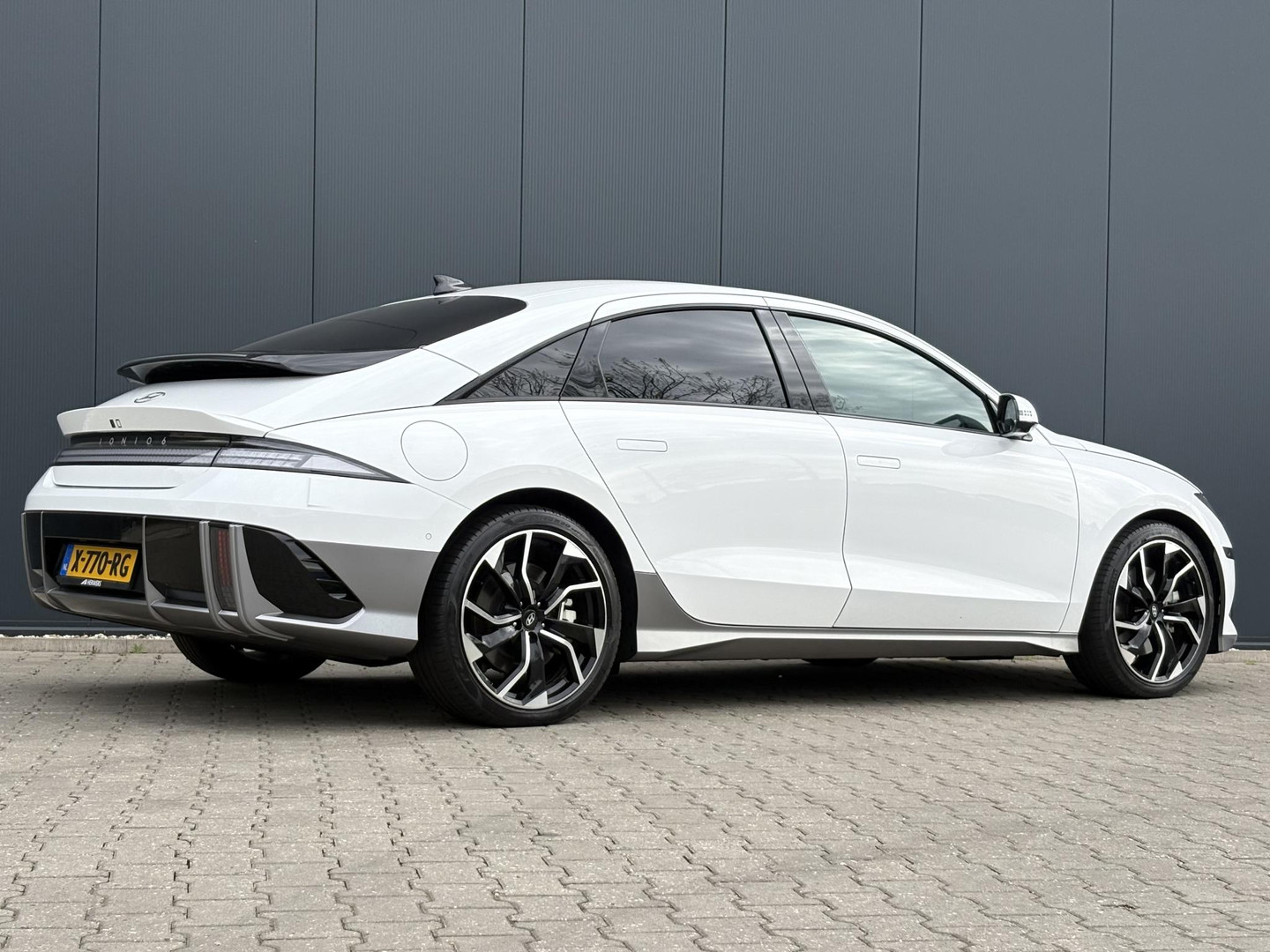 Hyundai Ioniq 6