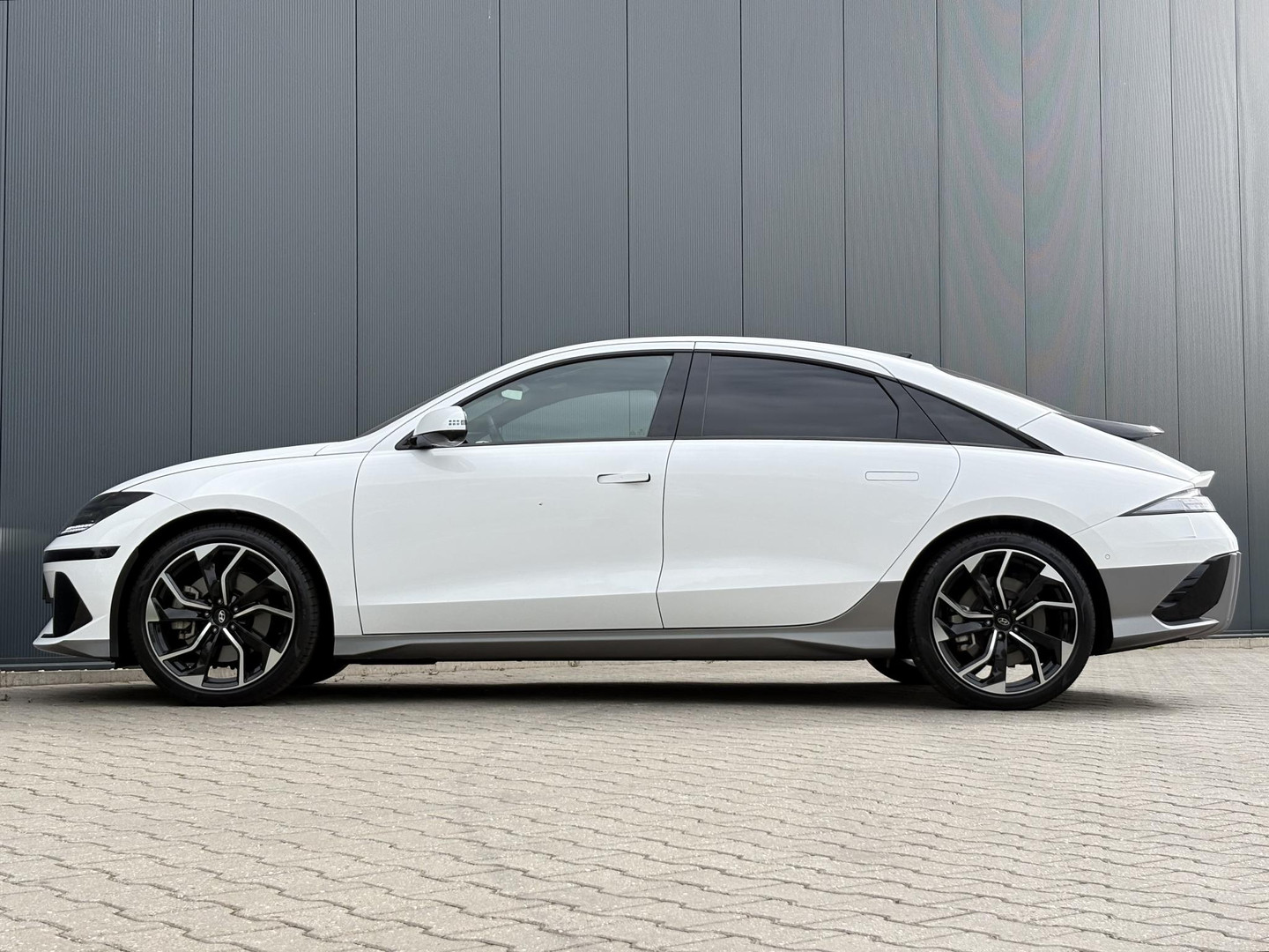 Hyundai Ioniq 6