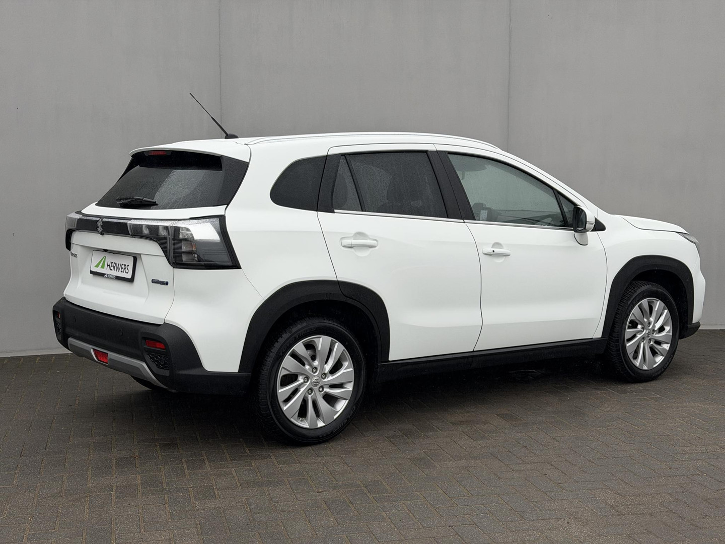 Suzuki S-Cross