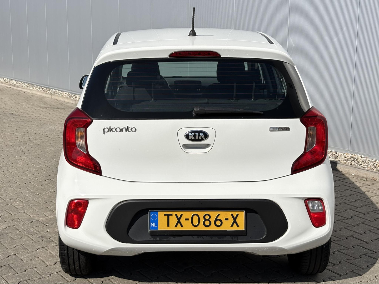 Kia