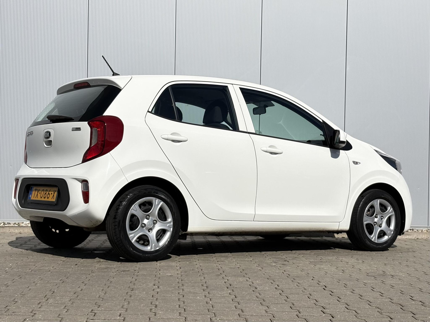 Kia