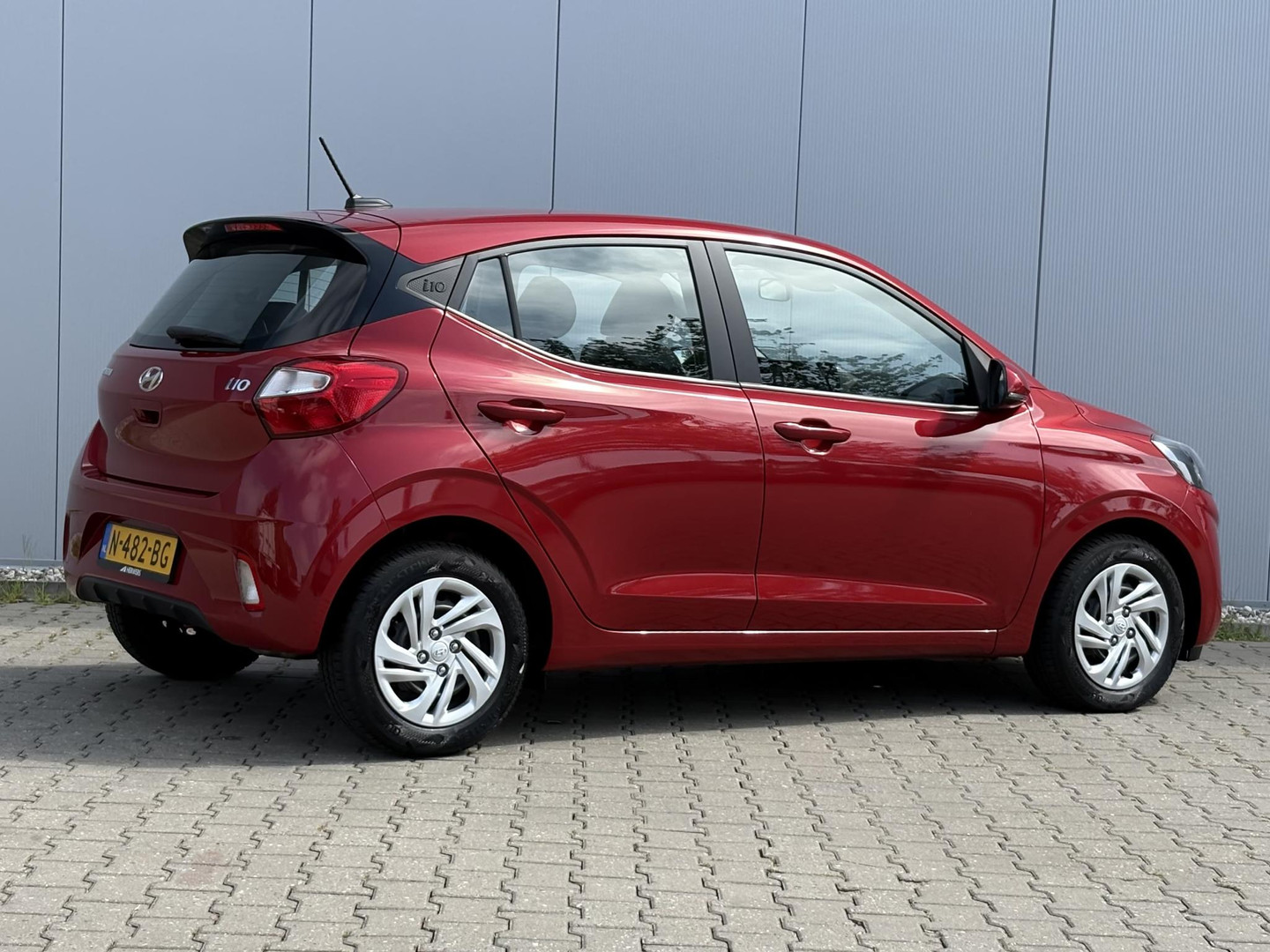 Hyundai i10
