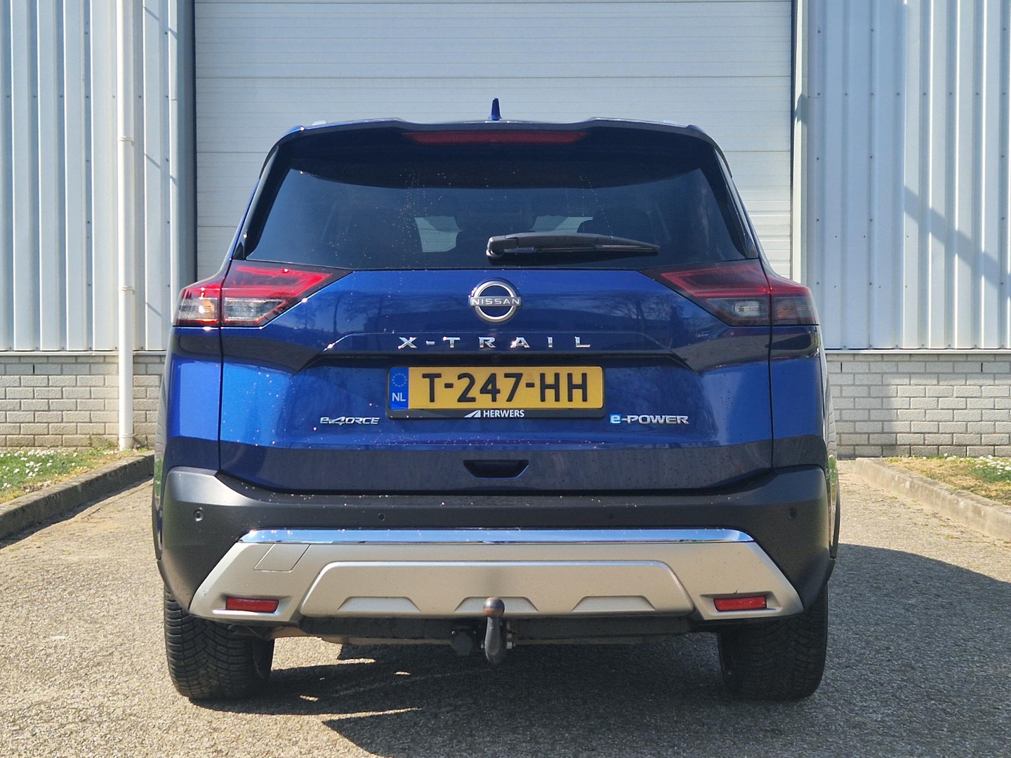 Nissan Nissan