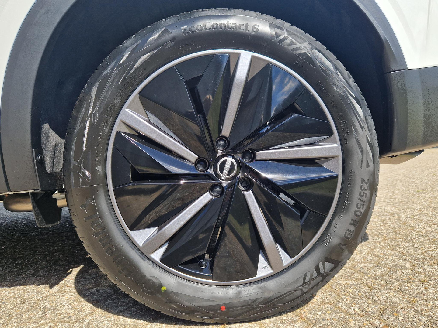 Nissan Nissan