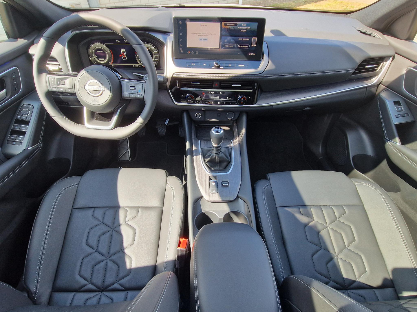 Nissan Nissan