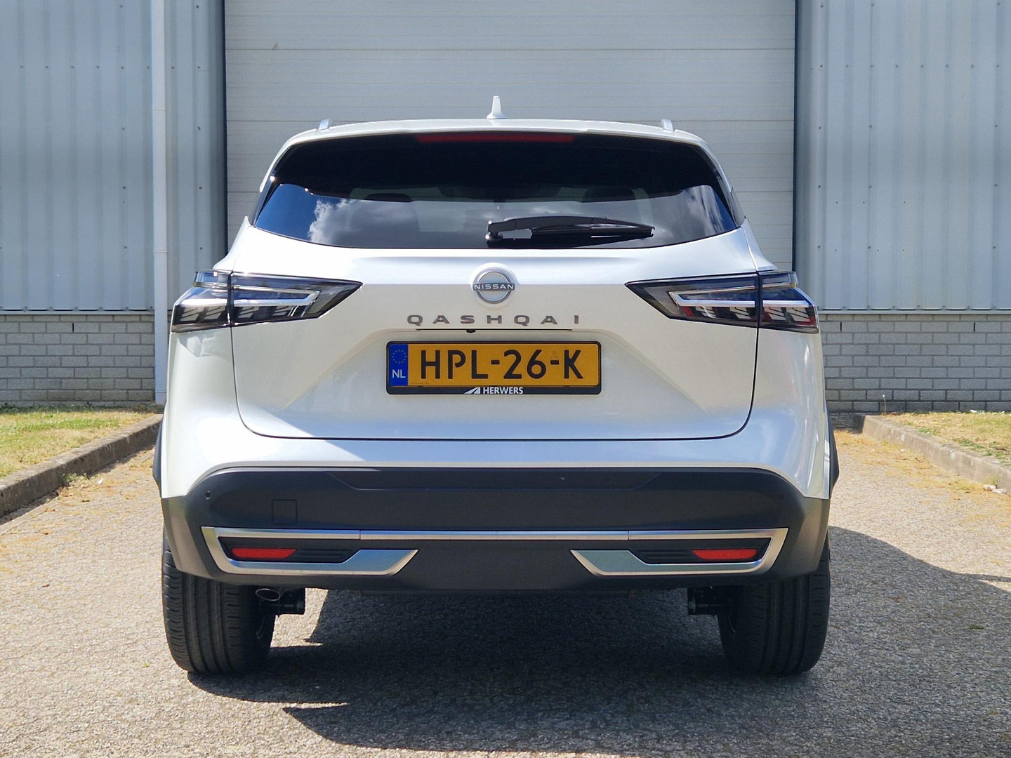 Nissan Nissan