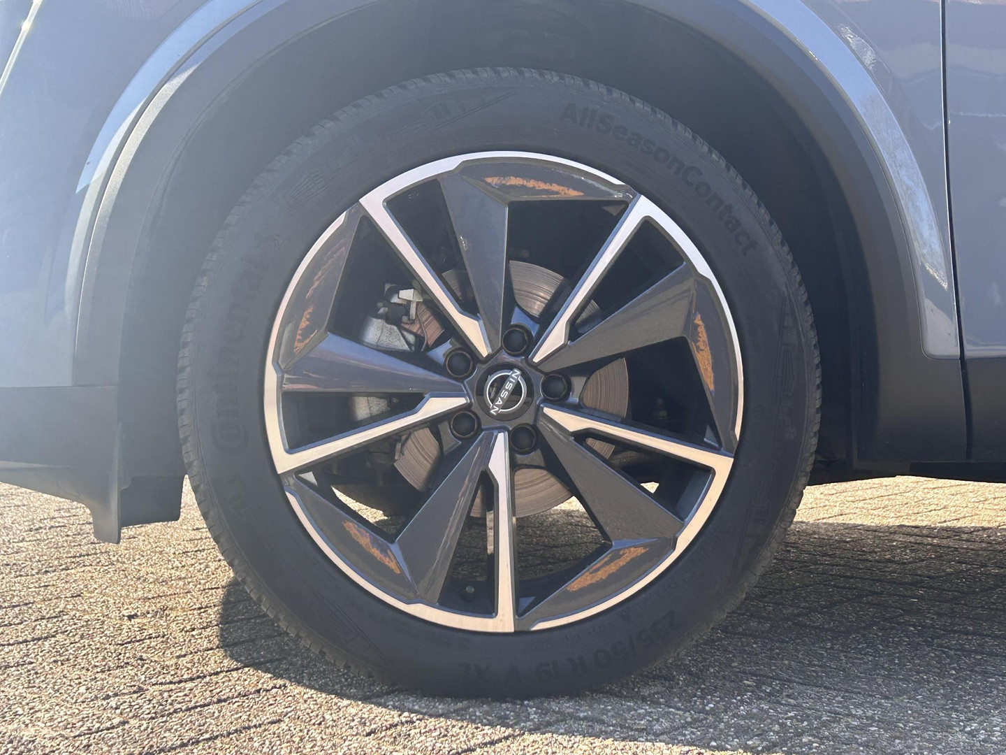 Nissan Nissan
