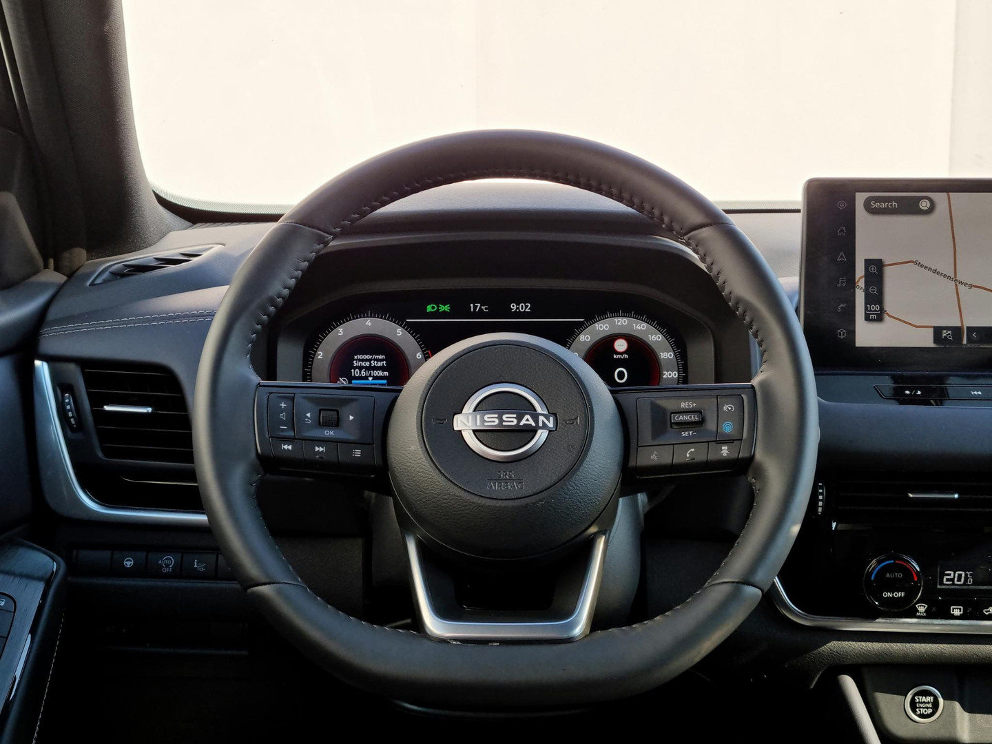 Nissan Nissan