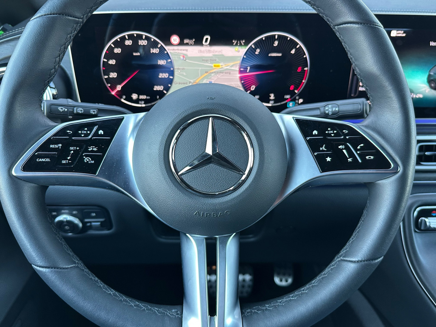 Mercedes-Benz Mercedes-Benz