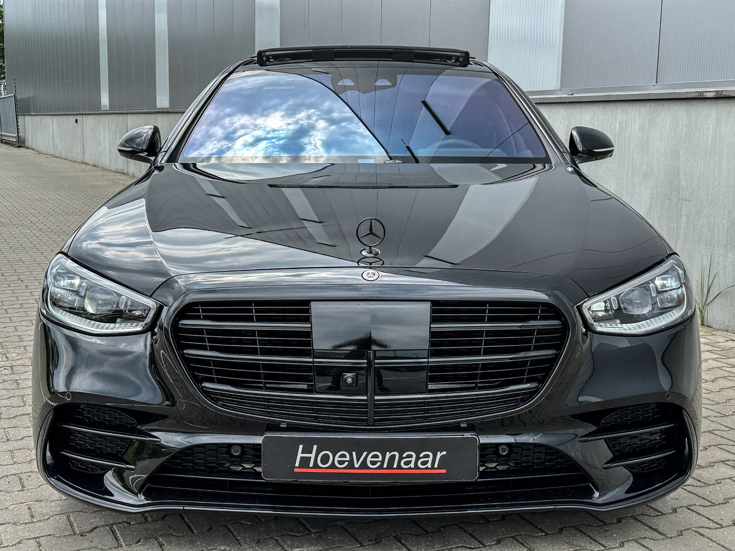 Mercedes-Benz Mercedes-Benz