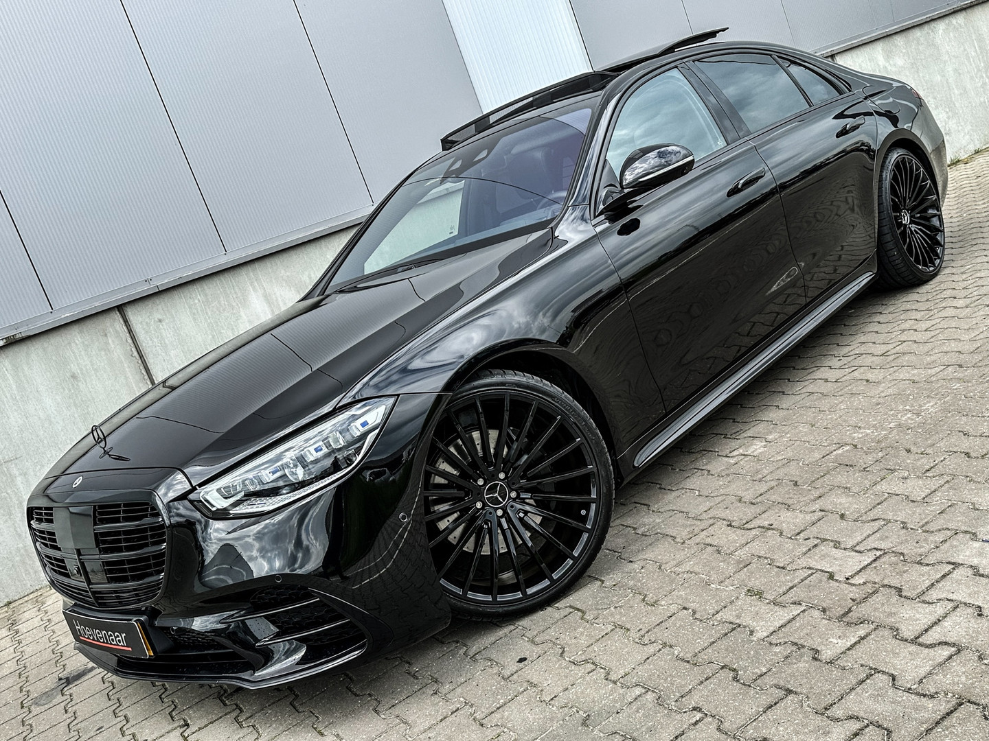 Mercedes-Benz Mercedes-Benz
