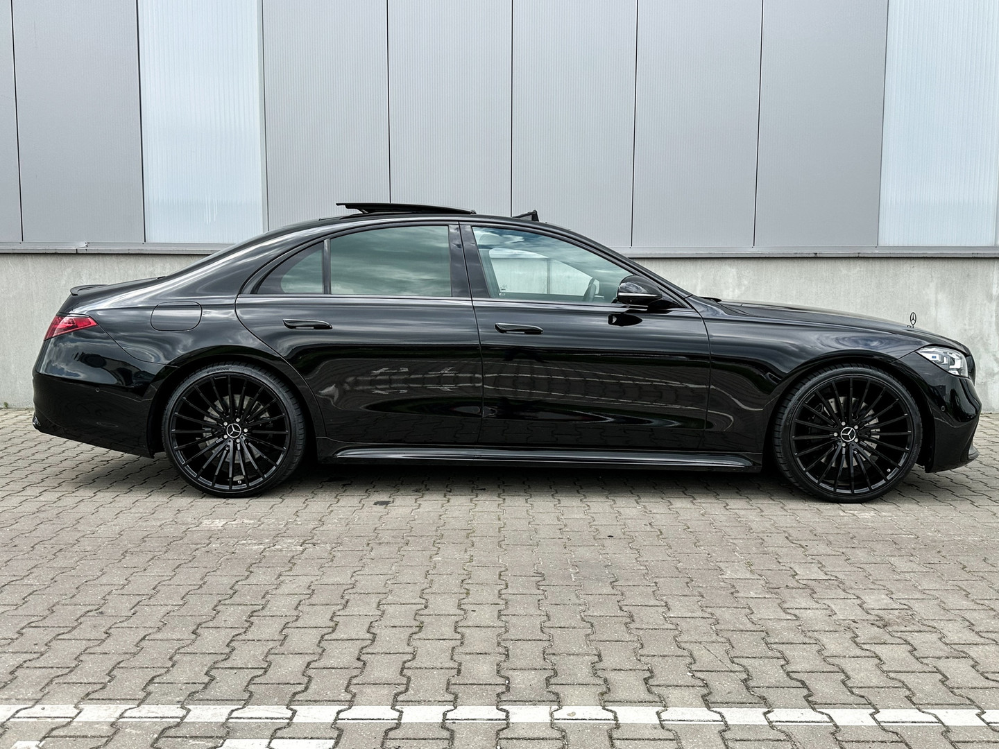 Mercedes-Benz Mercedes-Benz
