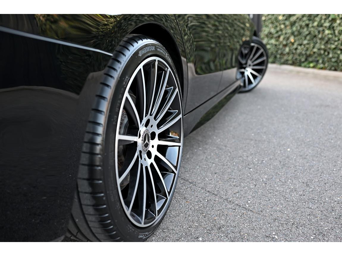 Mercedes-Benz Mercedes-Benz