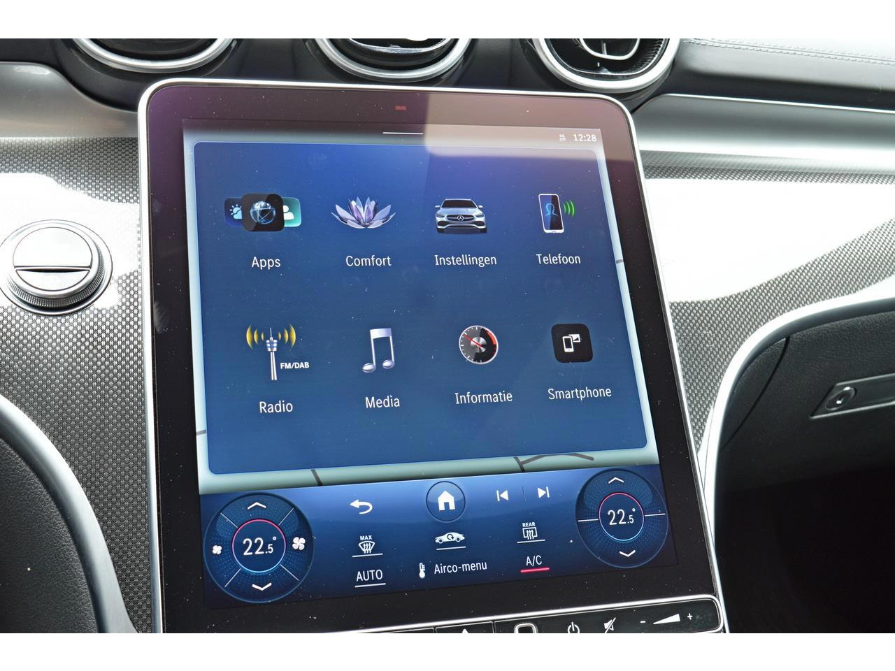 Mercedes-Benz Mercedes-Benz