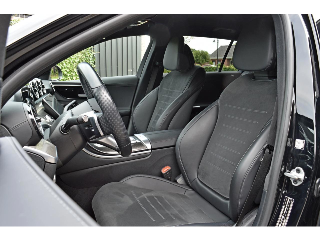 Mercedes-Benz Mercedes-Benz