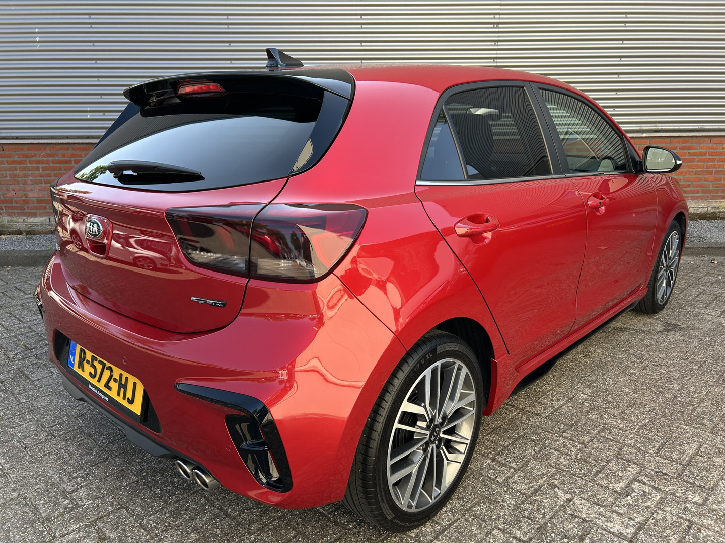Kia