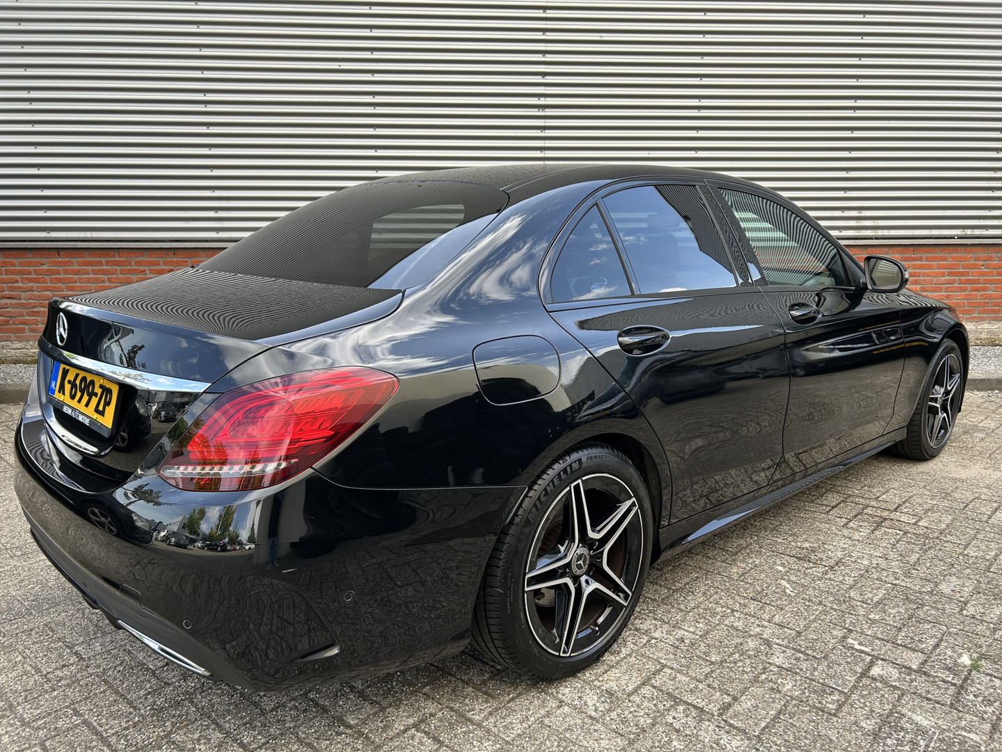 Mercedes-Benz Mercedes-Benz