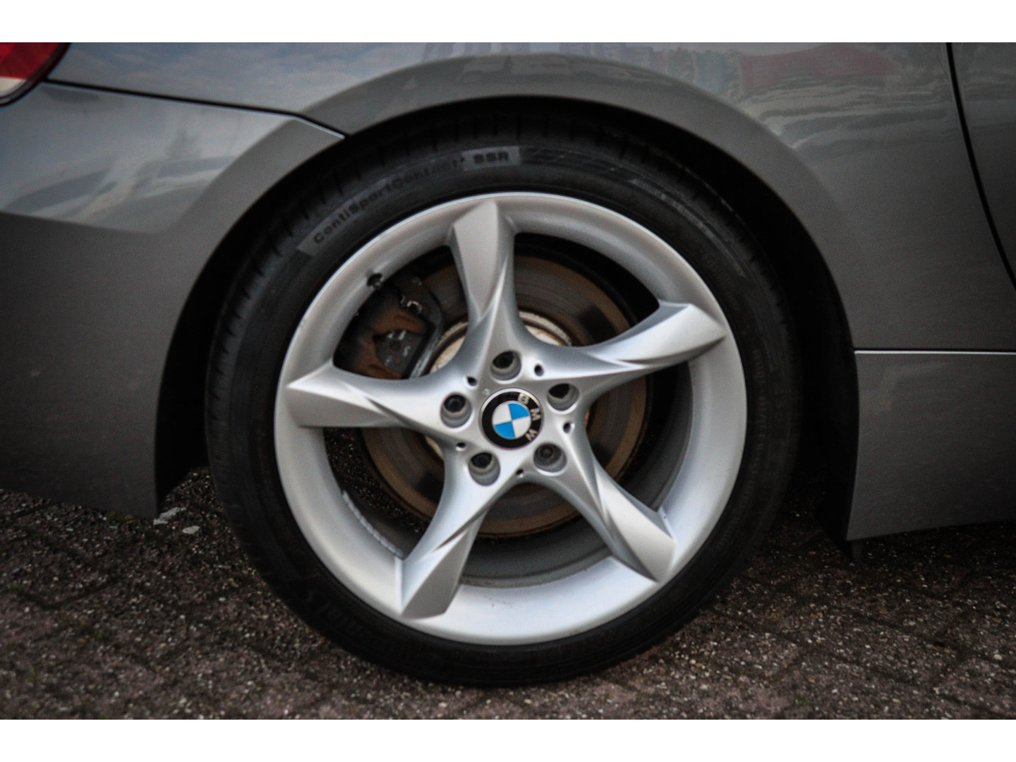 BMW BMW