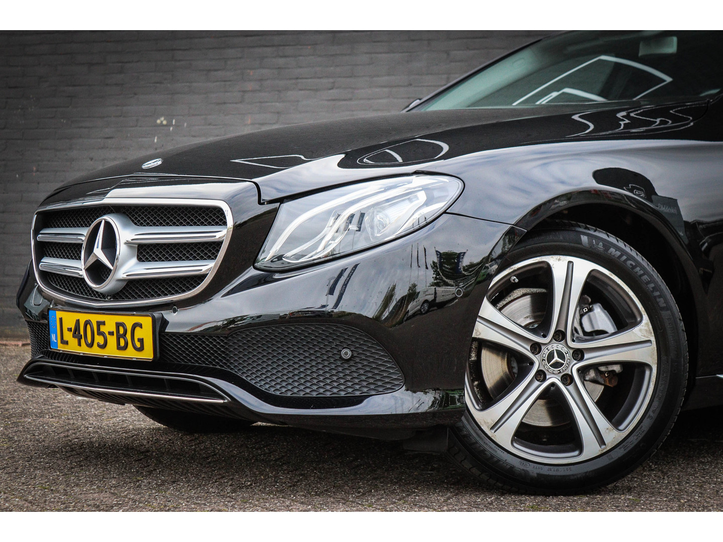 Mercedes-Benz Mercedes-Benz