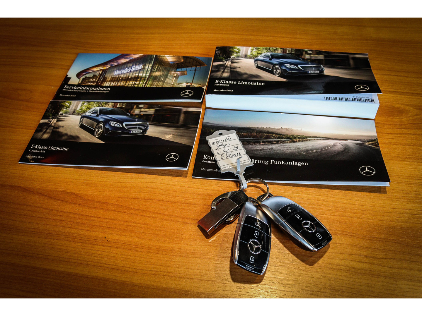 Mercedes-Benz Mercedes-Benz