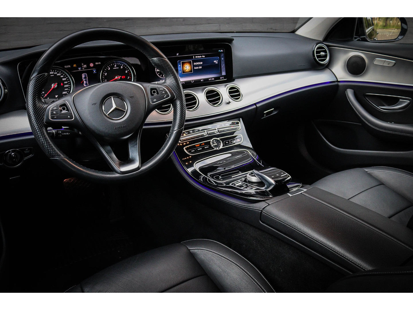 Mercedes-Benz Mercedes-Benz
