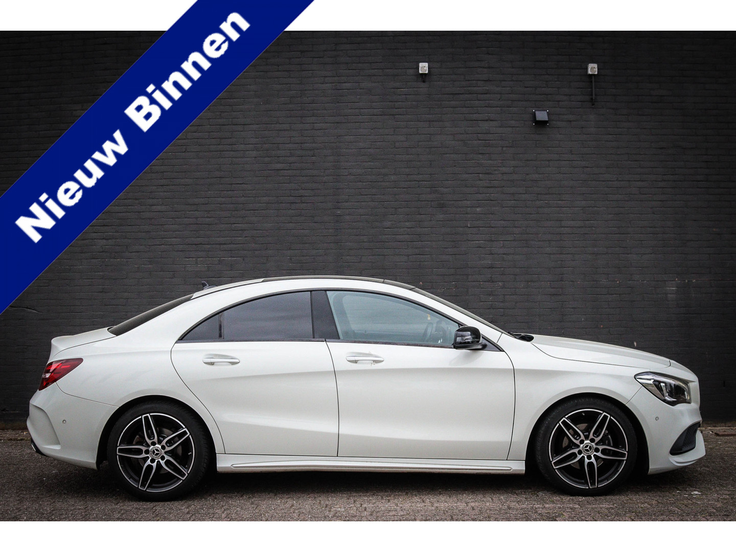 Mercedes-Benz Mercedes-Benz