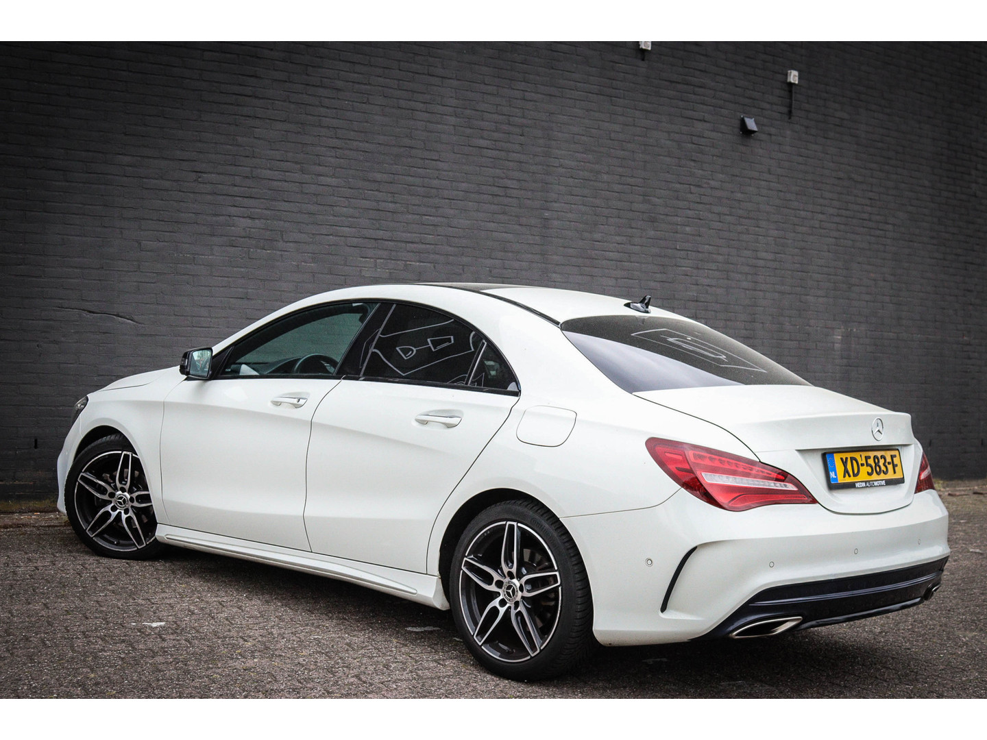 Mercedes-Benz Mercedes-Benz