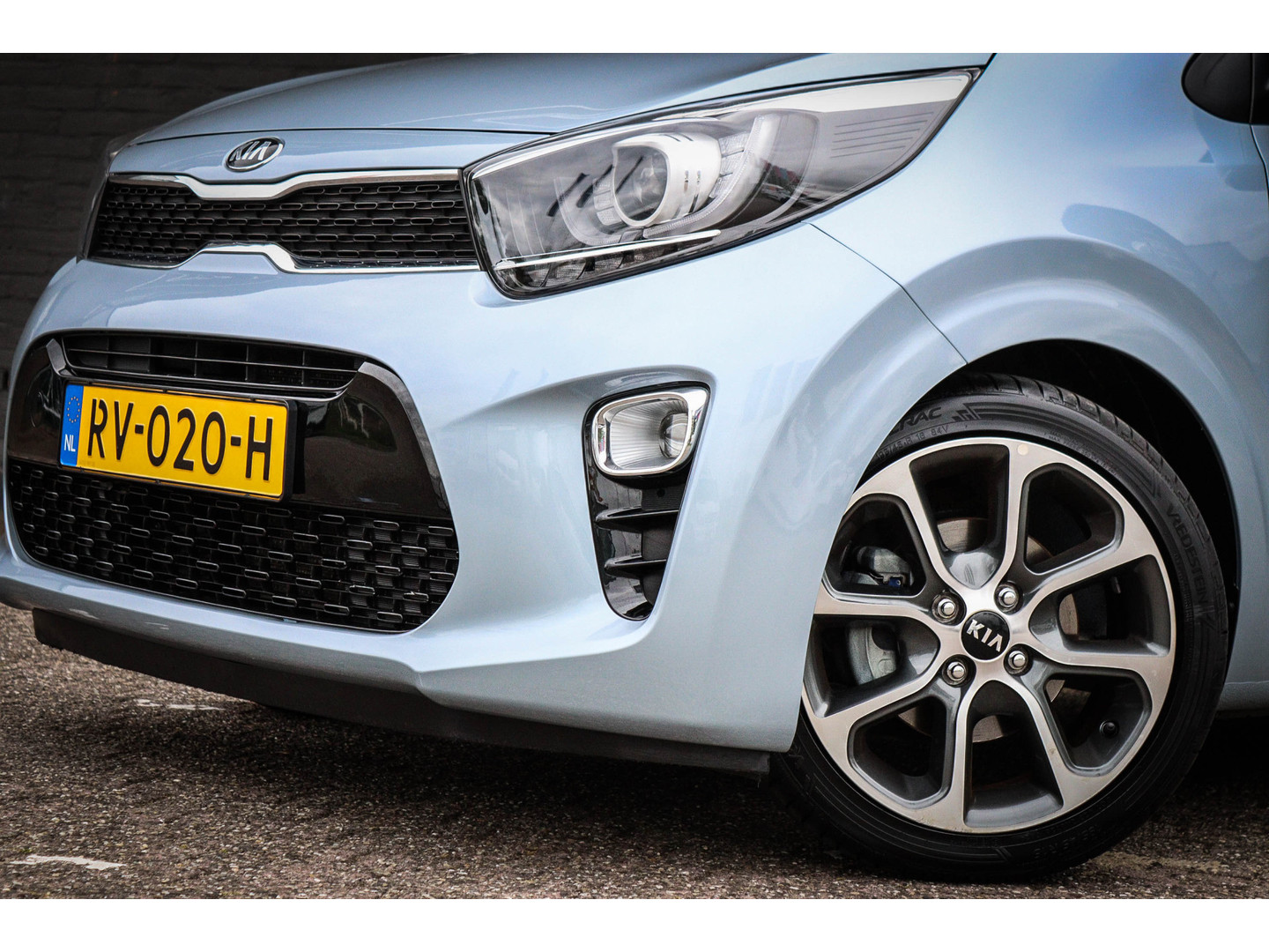 Kia