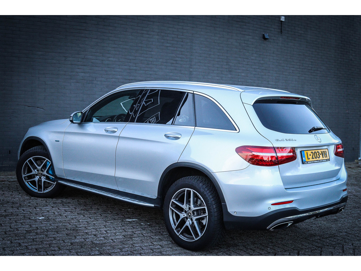 Mercedes-Benz Mercedes-Benz