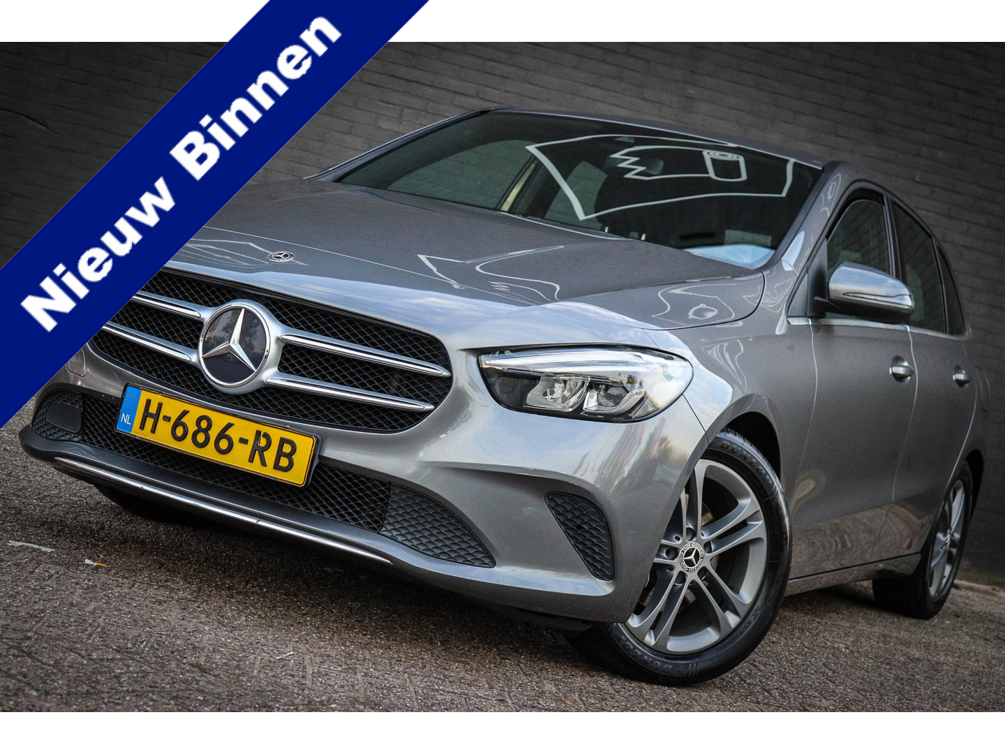 Mercedes-Benz Mercedes-Benz