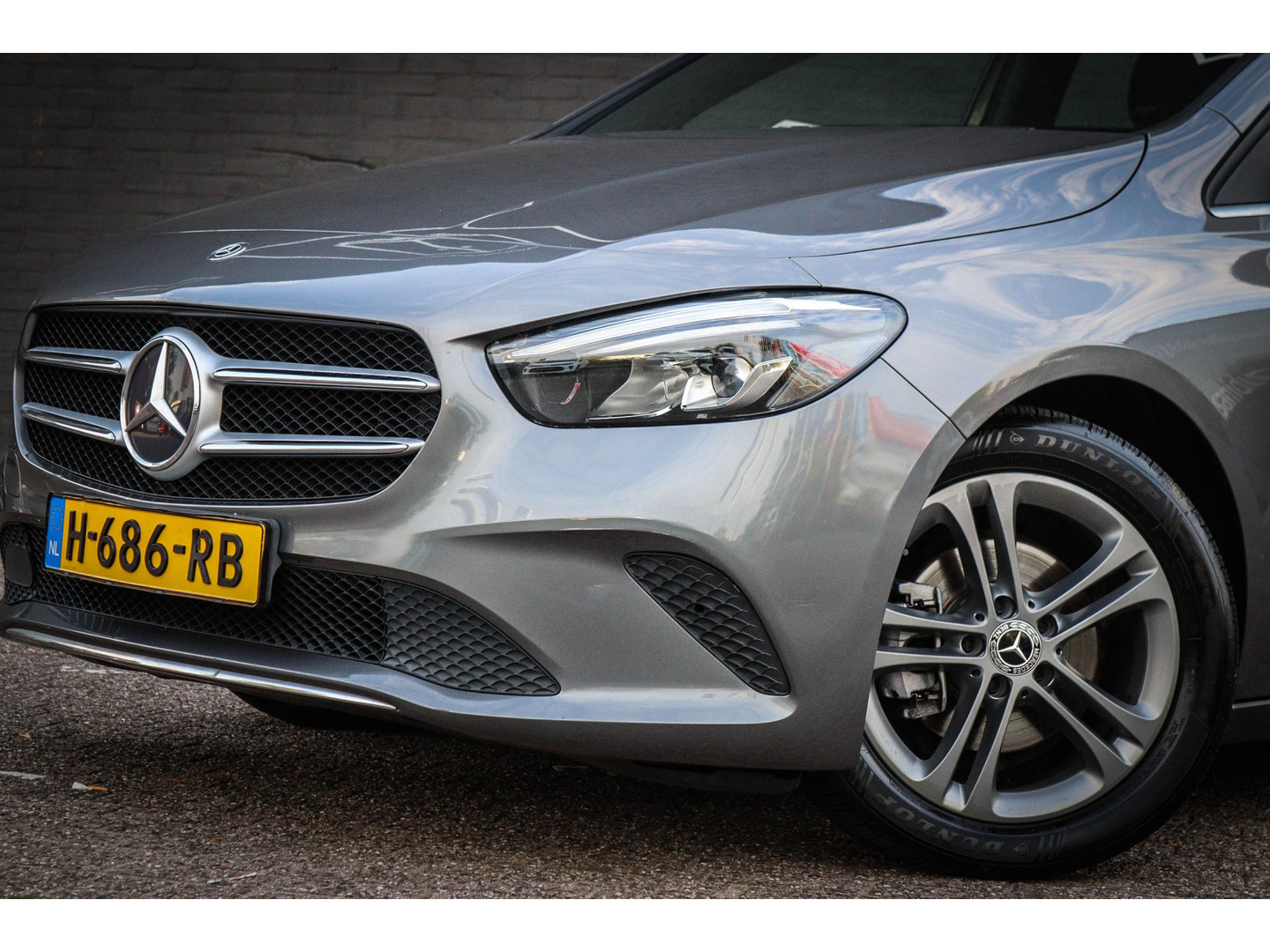 Mercedes-Benz Mercedes-Benz