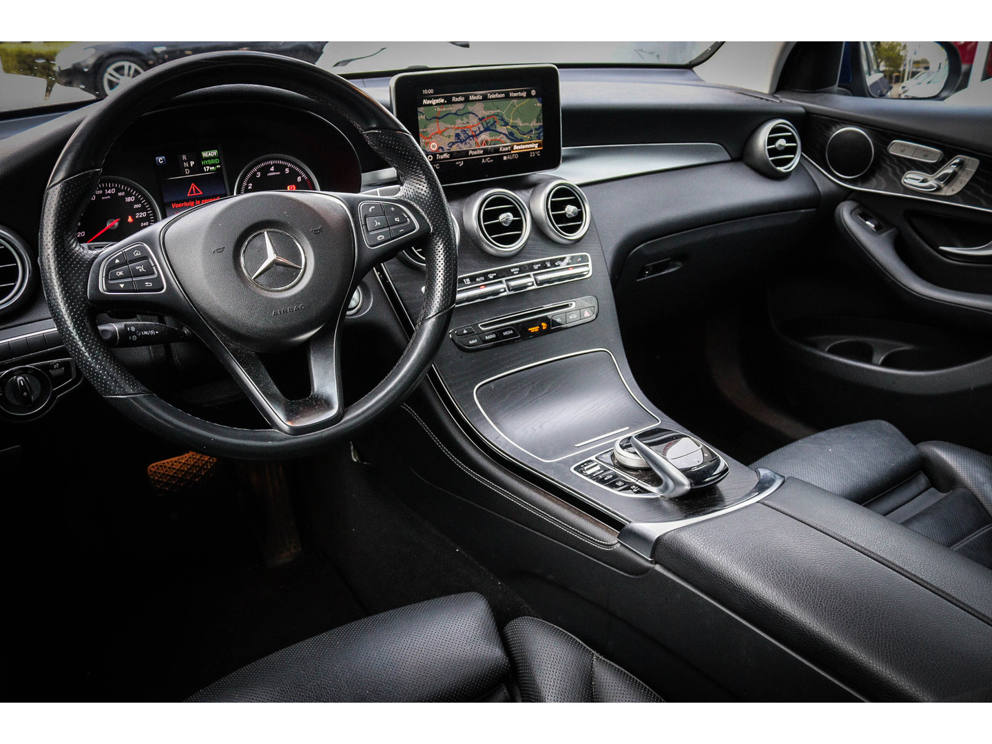 Mercedes-Benz Mercedes-Benz