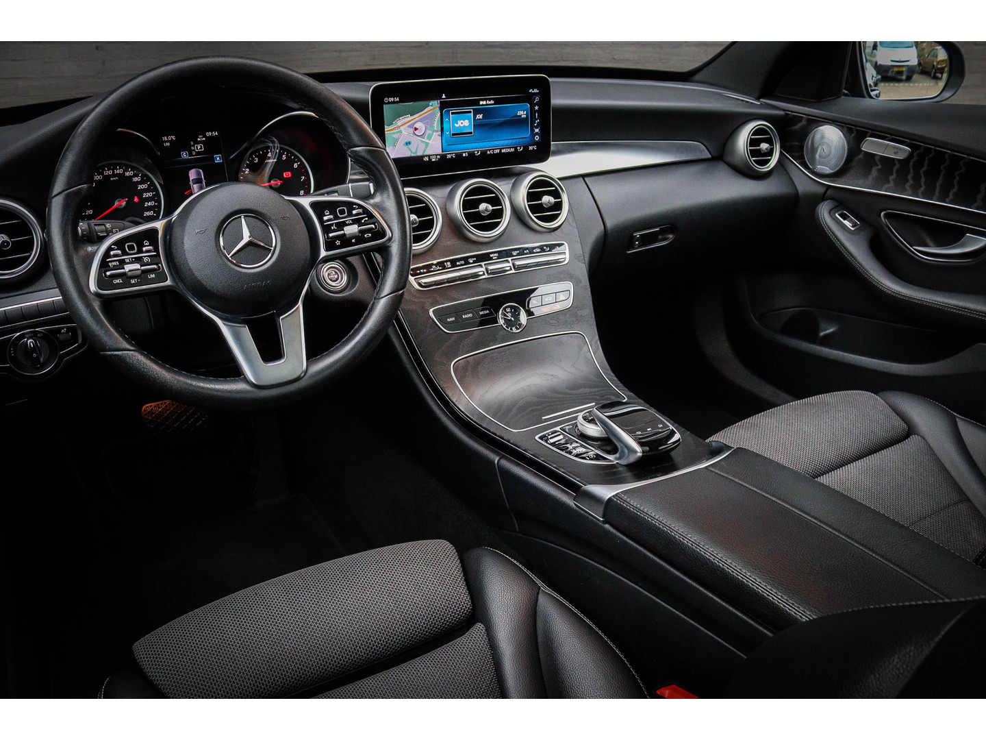 Mercedes-Benz