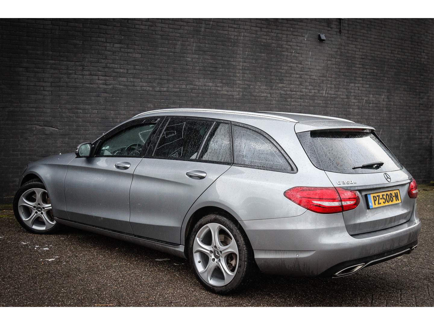 Mercedes-Benz Mercedes-Benz