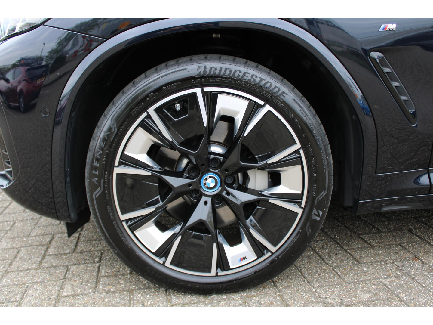 BMW BMW