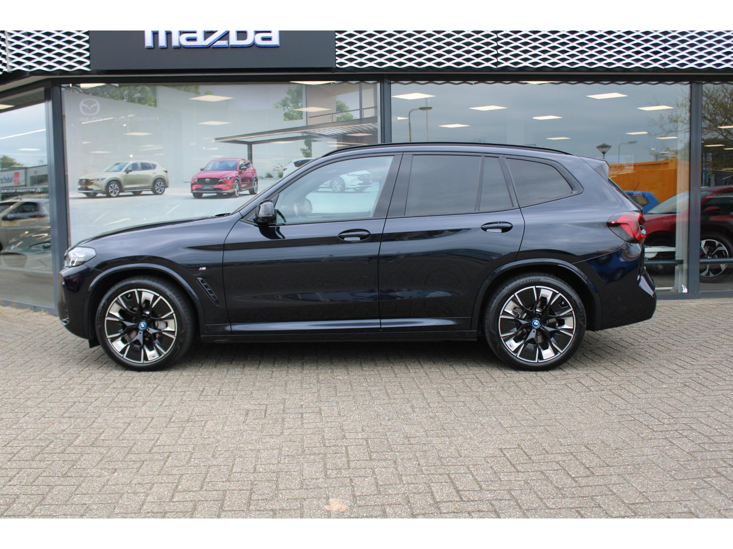 BMW BMW