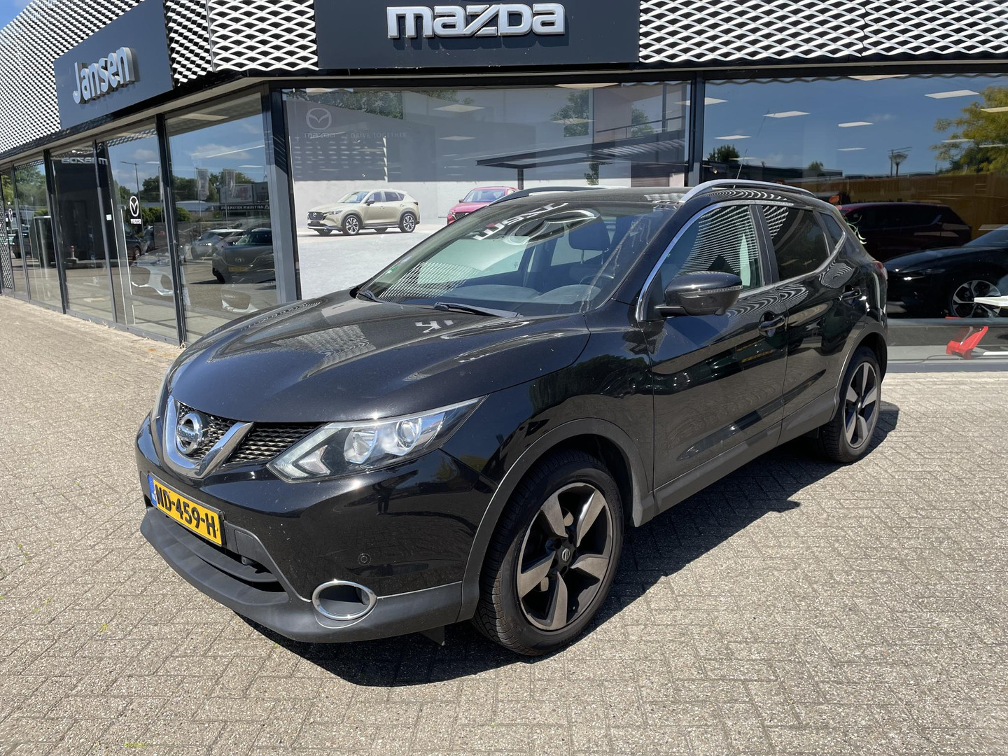 Nissan Nissan
