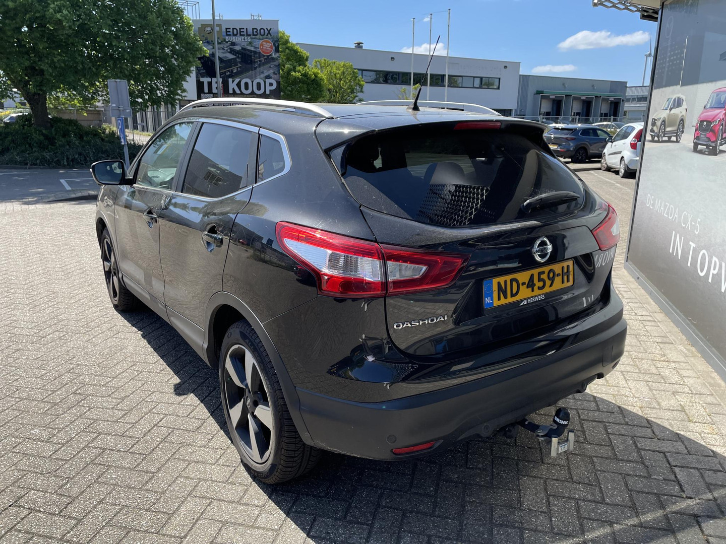 Nissan Nissan